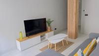 TV a/nebo společenská místnost v ubytování Plentzia, junto al puerto (garaje opcional)