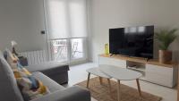 TV a/nebo společenská místnost v ubytování Plentzia, junto al puerto (garaje opcional)