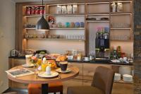 Jídlo v hotelu nebo okolí