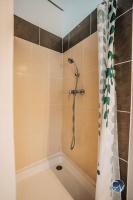 Łazienka w obiekcie Maison de village cosy avec terrasse privée