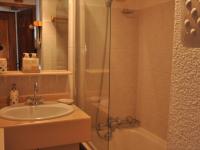 Půdorys ubytování Appartement cosy à Petit-Châtel, à 20m des pistes, avec garage et balcon! - FR-1-693-4