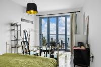 Serenity Boutique Suitesにあるシーティングエリア