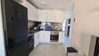 Kuchyňa alebo kuchynka v ubytovaní Apartamento Acacias IV 5 IF Benidorm