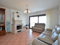 Część wypoczynkowa w obiekcie Apartment Villa Ursa by Interhome
