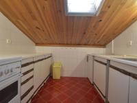 Kuchnia lub aneks kuchenny w obiekcie Apartment Villa Ursa by Interhome
