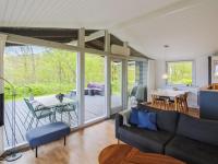 Posezení v ubytování Holiday Home Esben - 350m from the sea by Interhome
