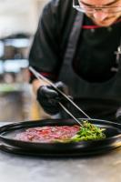 Jídlo v hotelu nebo okolí