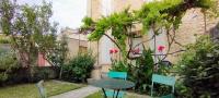 Vonkajšia záhrada v ubytovaní Villa Jardin fleuri