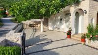 Vonkajšia záhrada v ubytovaní Country Home Močilo, Zagvozd