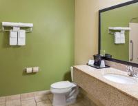 Ein Badezimmer in der Unterkunft Sleep Inn &amp; Suites Bakersfield North