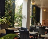 Posezení v ubytování Regenta Place Raysons Kolhapur