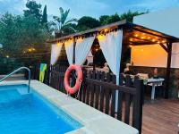 Basen w obiekcie Chalet con piscina privada Cortijo Indalo VTAR/AL/00447 lub w pobliżu
