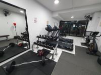 Fitness centrum a/nebo fitness zařízení v ubytování Nimman Expat Home