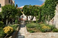Vonkajšia záhrada v ubytovaní House Gajarda