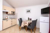 Kuchyňa alebo kuchynka v ubytovaní Apartments Stefa