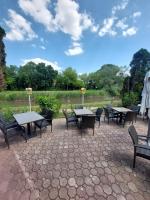 Vonkajšia záhrada v ubytovaní Hotel Panorama