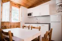 A kitchen or kitchenette at Gaztainuzketa Mendi Etxeak