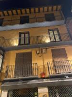 Balkón nebo terasa v ubytování HERITAGE APARTMENTS CERDANYA al carrer Major i parking