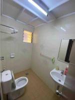 Apartment by the Beach Port Dickson - Poolviewにあるバスルーム