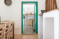 A kitchen or kitchenette at Masseria Bel Cortile - Ostuni