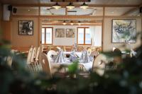 En restaurant eller et andet spisested på Die Schlickeralm