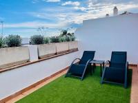 Půdorys ubytování Lovely 3-bedroom townhouse with shared pool