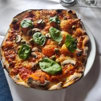 Mâncare la sau în apropiere de acest hotel