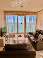 TV a/nebo společenská místnost v ubytování Apartcomplex Golden Bay