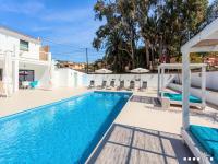 Bazén v ubytování VH Costa Blanca - APARTAMENTO MARTA BEACH 2 nebo v jeho okolí