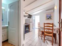 Kuchnia lub aneks kuchenny w obiekcie Apartment Romantika-1 by Interhome