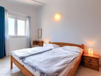 Łóżko lub łóżka w pokoju w obiekcie Apartment Romantika-1 by Interhome