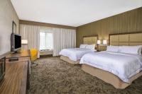 Hampton Inn Detroit/Belleville-Airport Areaにあるテレビまたはエンターテインメントセンター