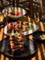 Jídlo v hotelu nebo okolí