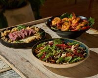 Jídlo v hotelu nebo okolí