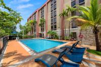 Hampton Inn Miami-Airport Westの敷地内または近くにあるプール