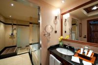 Koupelna v ubytování Elba Estepona Gran Hotel & Thalasso Spa