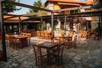Restaurace v ubytování Pliades Traditional Guesthouse