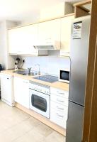 Kuchyňa alebo kuchynka v ubytovaní Apartamento 3 dormitorios Malaga (Teatinos)