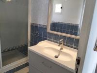 a bathroom with a sink and a shower at Logement zen love, 5 mn de la plage in Toulon