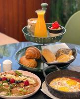 Φαγητό σε αυτό το διαμέρισμα ή κάπου εκεί κοντά