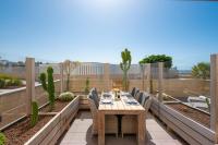 Balkón alebo terasa v ubytovaní MEDANO4YOU Surfers Paradise Beachfront Home