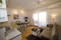 Kuchyňa alebo kuchynka v ubytovaní Apartment Mala