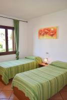 Posteľ alebo postele v izbe v ubytovaní ISS Travel, Ambra apartments - 800 m from La Cinta beach