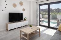Bazén v ubytovaní Residencial Celere Playa Niza alebo v jeho blízkosti