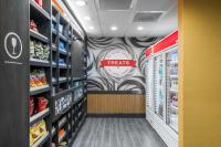 ホテルの敷地内または近くにあるスーパーまたはその他のお店