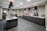 Hampton Inn & Suites West Melbourne-Palm Bay Roadにあるキッチンまたは簡易キッチン