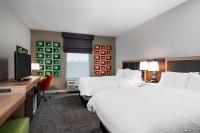 Hampton Inn & Suites West Melbourne-Palm Bay Roadにあるベッド