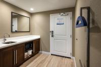 Hampton Inn & Suites West Melbourne-Palm Bay Roadにあるバスルーム