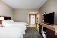 Hampton Inn & Suites West Melbourne-Palm Bay Roadにあるベッド