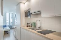 Kuchnia lub aneks kuchenny w obiekcie Lavie Maison Paris AC Retreat